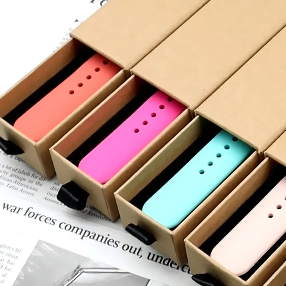 Apple Watch Silicone Sport Band (38–49mm)