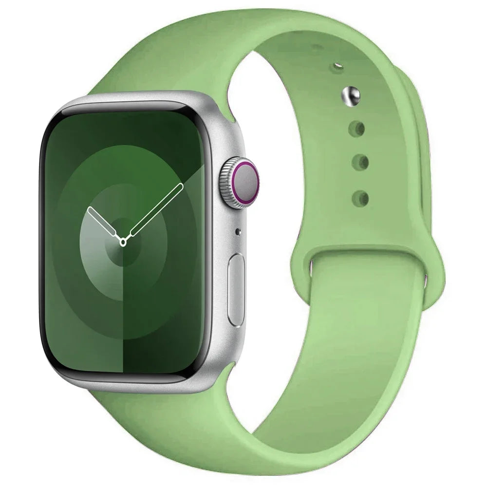 Apple Watch Silicone Sport Band (38–49mm)